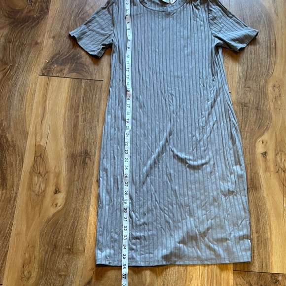 ⭐️Gray Ribbed Dress - Picture 6 of 7